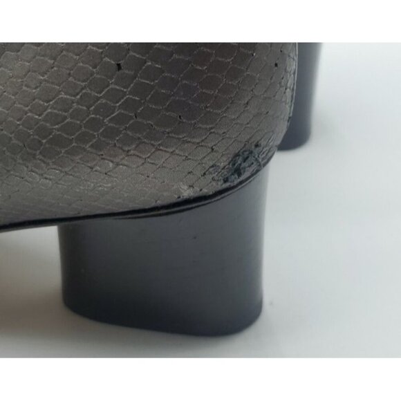 DONALD J PLINER  GEM Gray Snakeskin Pumps ITALY 10M Heels - Picture 5 of 11